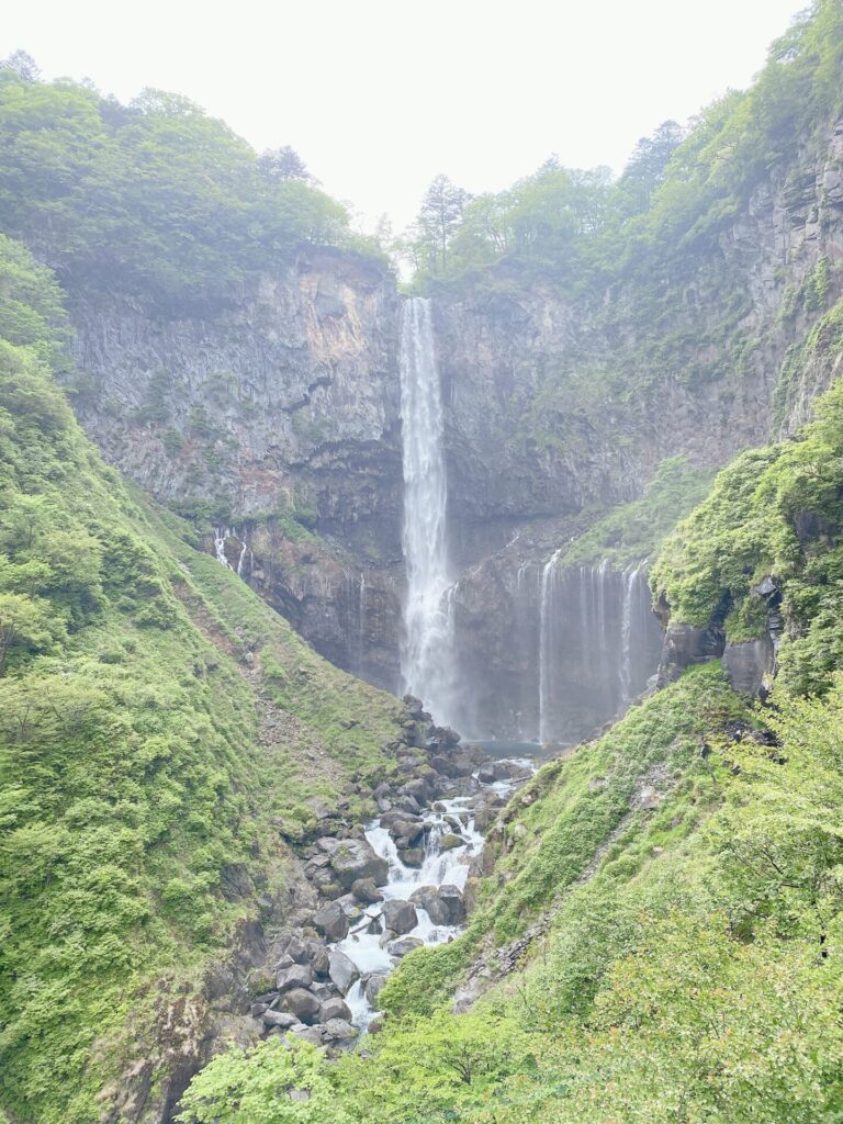 華厳の滝